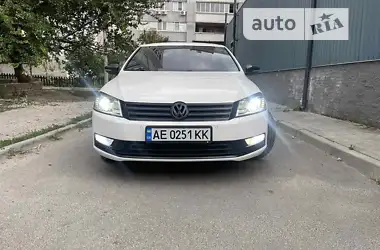 Volkswagen Passat 2011 - пробег 192 тыс. км