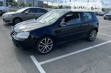 Volkswagen Golf 2003 - пробіг 201 тис. км