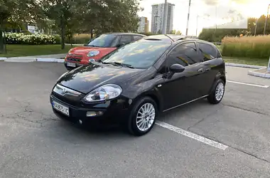 Fiat Punto 2010 - пробег 210 тыс. км