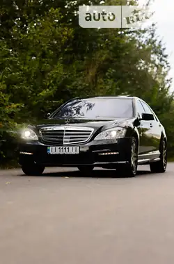 Mercedes-Benz S-Class 2006 - пробег 188 тыс. км