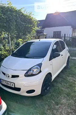 Toyota Aygo 2011 - пробіг 120 тис. км