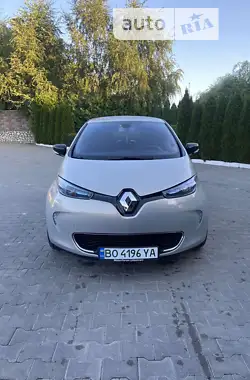 Renault Zoe 2015 - пробіг 74 тис. км