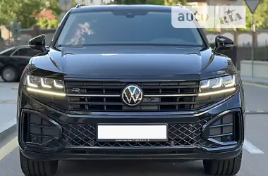 Volkswagen Touareg 2023 - пробіг 4 тис. км