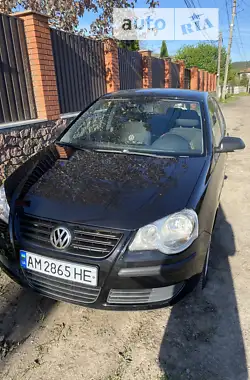 Volkswagen Polo 2009 - пробіг 250 тис. км