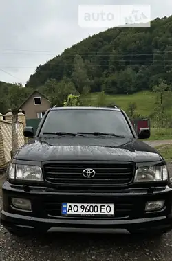 Toyota Land Cruiser 1999 - пробег 280 тыс. км