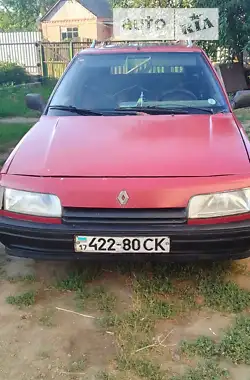 Renault 21 1988 - пробіг 374 тис. км