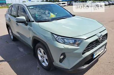 Toyota RAV4 2020 - пробіг 70 тис. км