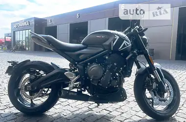 Triumph Trident 2022 - пробіг 17 тис. км