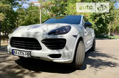 Porsche Cayenne 2013 - пробіг 87 тис. км