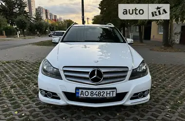 Mercedes-Benz C-Class 2012 - пробіг 256 тис. км