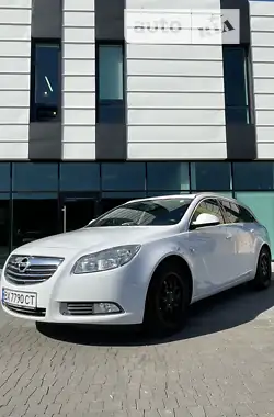 Opel Insignia 2011 - пробіг 246 тис. км