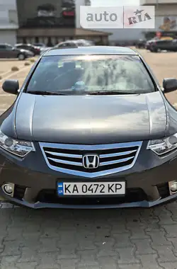 Honda Accord 2012 - пробіг 245 тис. км