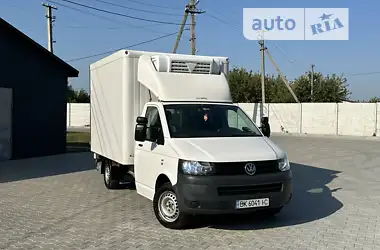 Volkswagen Transporter 2014 - пробег 301 тыс. км