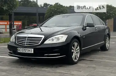 Mercedes-Benz S-Class 2012 - пробег 278 тыс. км