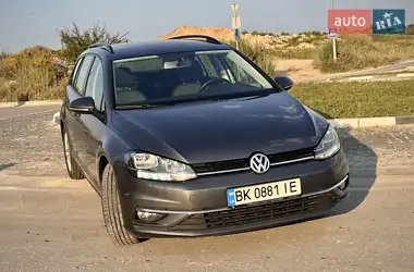 Volkswagen Golf 2017 - пробіг 190 тис. км