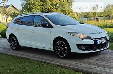 Renault Megane 2012 - пробіг 221 тис. км