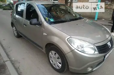 Dacia Sandero 2009 - пробег 260 тыс. км