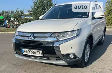 Mitsubishi Outlander 2017 - пробег 89 тыс. км