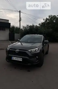 Toyota RAV4 2020 - пробег 38 тыс. км