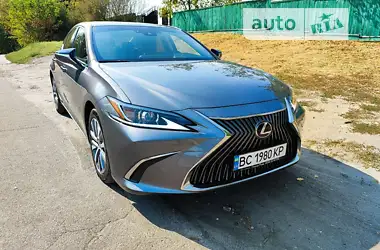 Lexus ES 2020 - пробег 103 тыс. км