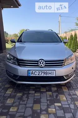 Volkswagen Passat 2010 - пробіг 283 тис. км