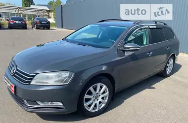 Volkswagen Passat 2013 - пробег 217 тыс. км