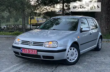 Volkswagen Golf 2002 - пробіг 207 тис. км