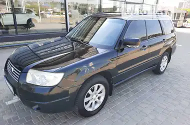 Subaru Forester 2006 - пробег 300 тыс. км