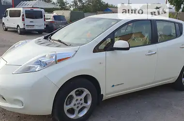 Nissan Leaf 2011 - пробег 149 тыс. км