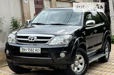 Toyota Fortuner 2009 - пробіг 83 тис. км