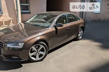 Audi A4 2012 - пробіг 166 тис. км