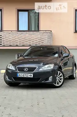 Lexus IS 2008 - пробіг 350 тис. км