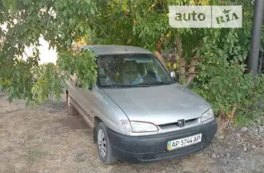 Peugeot Partner 1998 - пробег 350 тыс. км