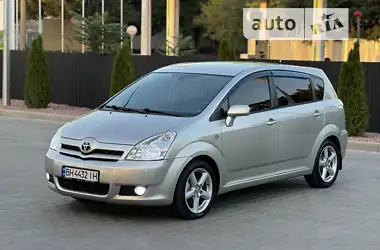 Toyota Corolla Verso 2005 - пробіг 235 тис. км