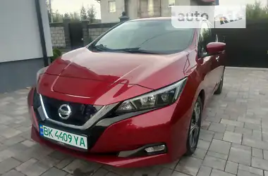 Nissan Leaf 2018 - пробіг 98 тис. км