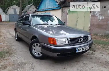 Audi 100 1992 - пробег 324 тыс. км