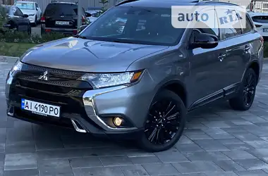 Mitsubishi Outlander 2020 - пробег 66 тыс. км