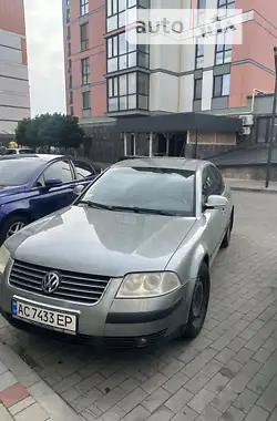 Volkswagen Passat 2003 - пробіг 294 тис. км