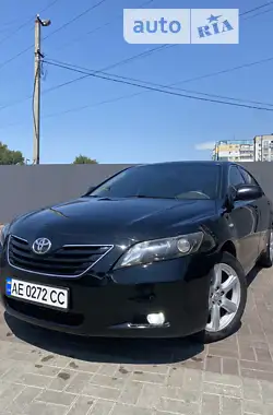 Toyota Camry 2008 - пробіг 180 тис. км