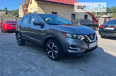 Nissan Rogue Sport 2019 - пробег 130 тыс. км