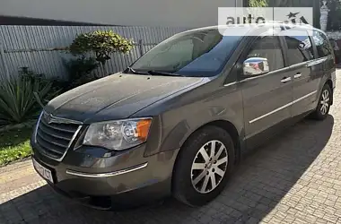 Chrysler Grand Voyager Town and Go 2010 - пробіг 248 тис. км