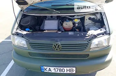 Volkswagen Transporter 2000 - пробіг 453 тис. км