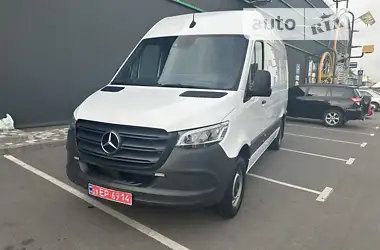 Mercedes-Benz Sprinter 2020 - пробіг 217 тис. км