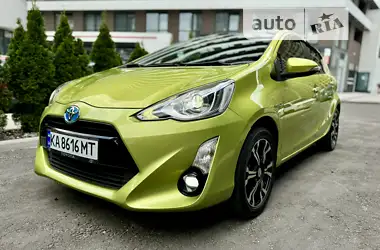 Toyota Aqua 2015 - пробіг 57 тис. км