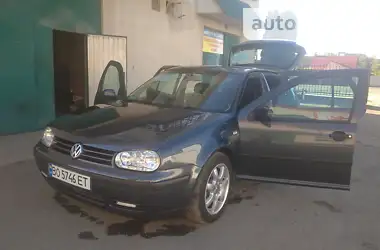 Volkswagen Golf 2002 - пробіг 260 тис. км