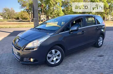 Peugeot 5008 2011 - пробег 250 тыс. км