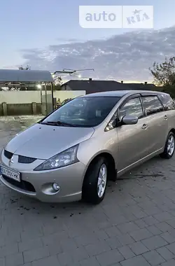 Mitsubishi Grandis 2006 - пробіг 290 тис. км