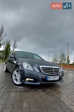 Mercedes-Benz E-Class 2009 - пробіг 285 тис. км