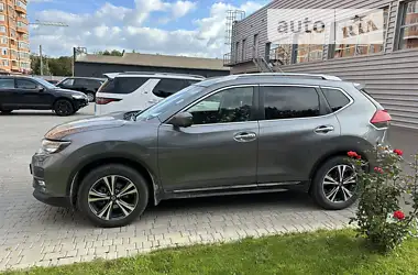 Nissan X-Trail 2017 - пробіг 110 тис. км