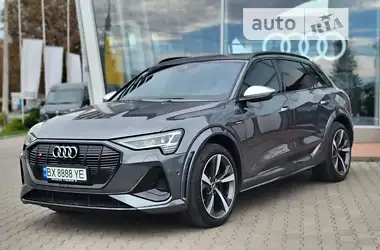 Audi e-tron 2020 - пробіг 37 тис. км